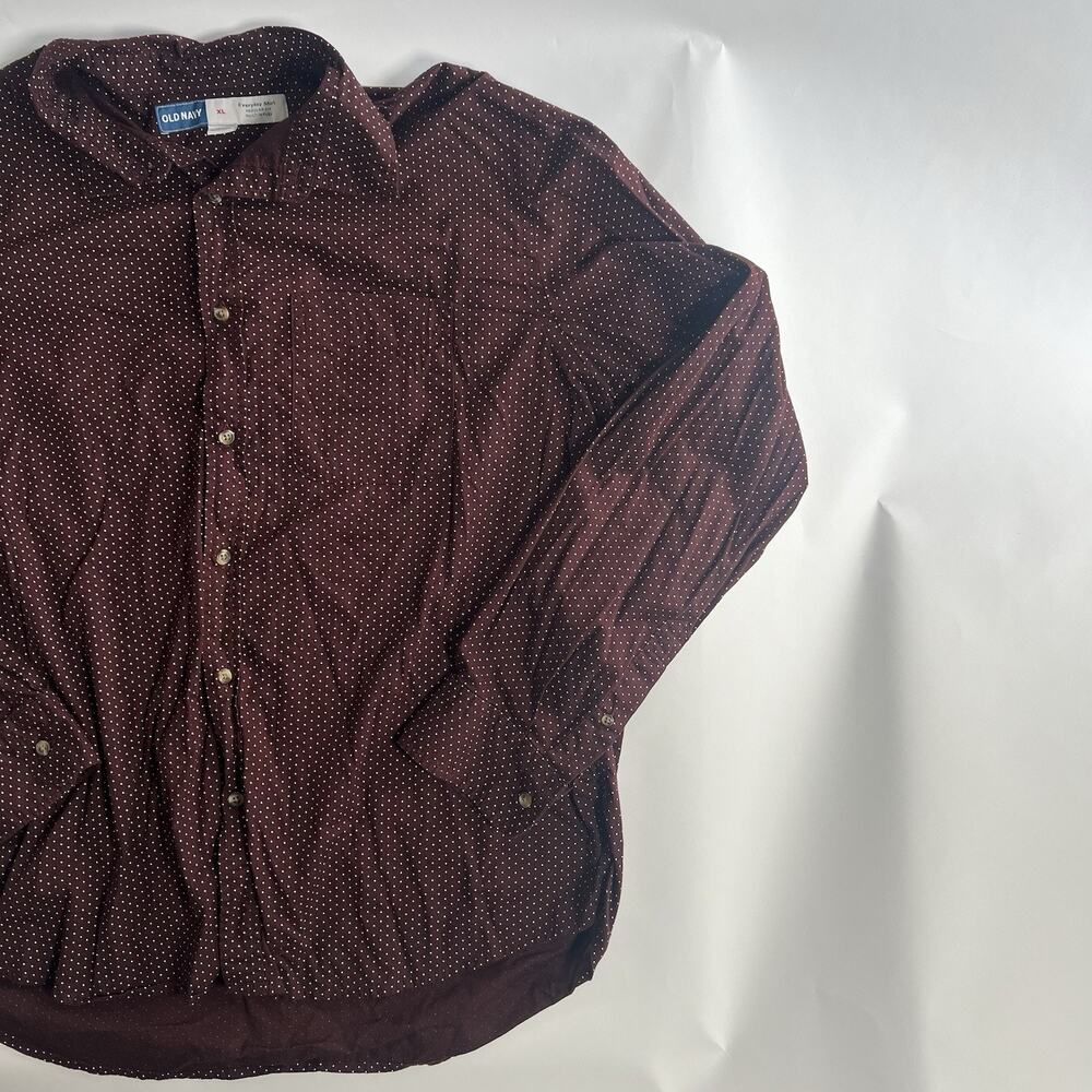 Old Navy Everyday Shirt Men's Regular Fit Burgundy Polka Dot Button-Up XL Long … - Picture 3 of 7